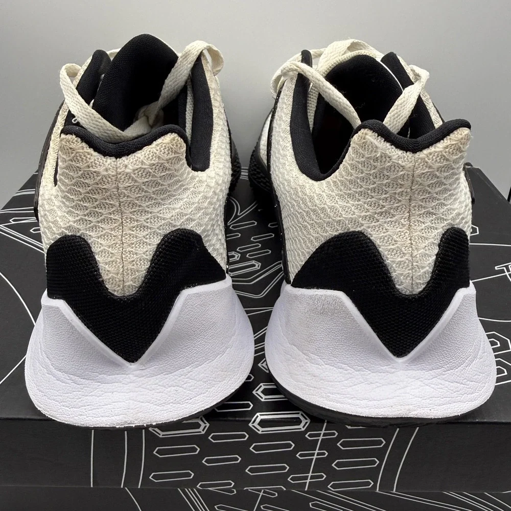 Nike Kyrie Low 2 TB Promo Mens 9.5 White Black CN9827-108 Basketball Shoes